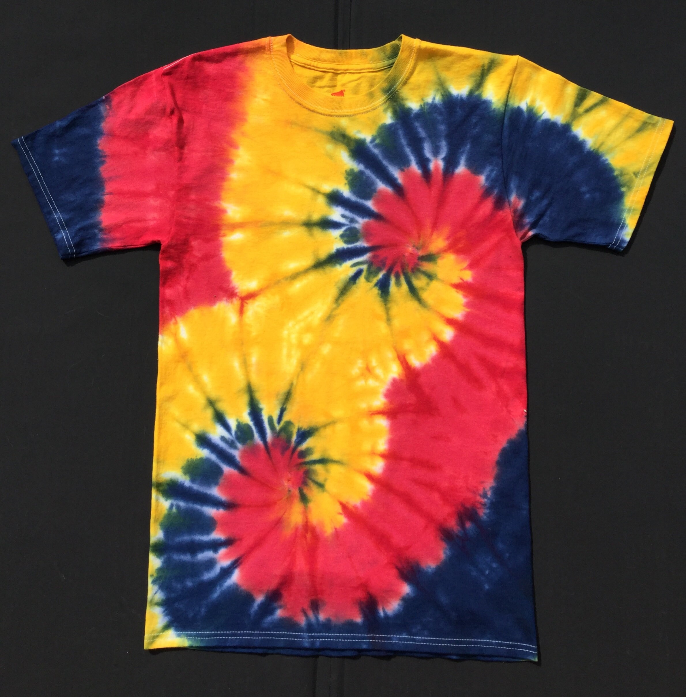 Double spiral Tie Dye shirt, Tie Dye , Tie dye shirt, Spiral tie dye