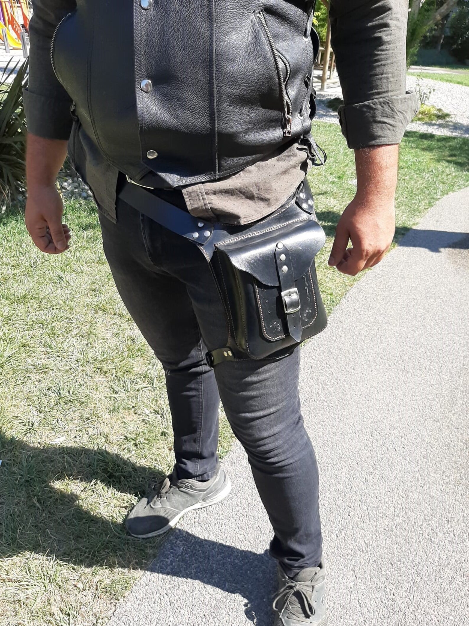 Leather Biker Bag, Leg Bag for Bikers, Leather Leg Pouch, Motobiker Bag