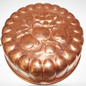 Vintage Cake Pan, Embossed form for cake.
