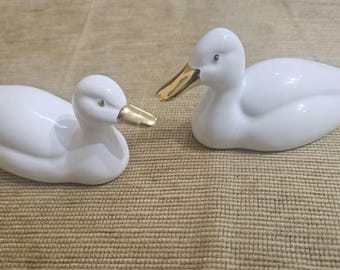 Juego de figuras de patos de porcelana vintage con detalles dorados – Decoración rústica para el hogar – Regalo ideal