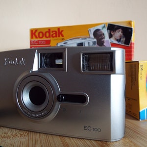 CAMERA Kodak EC100 Aspheric Lens  35mm + Kodak ULTRA 400 35mm Film for 35mm Film Cameras, Analogue, Vintage, 36 Exposures, Colour Negatives