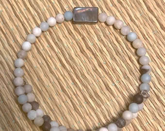 Boho bracelet with abalone shell accent