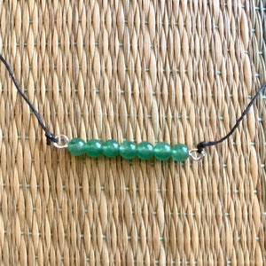 Adjustable jade green choker necklace