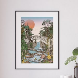 Pode incluir: Uma ilustração em aquarela de uma ponte de pedra sobre uma cachoeira que cai em uma floresta exuberante. O sol se põe atrás das árvores, projetando um brilho quente na cena.