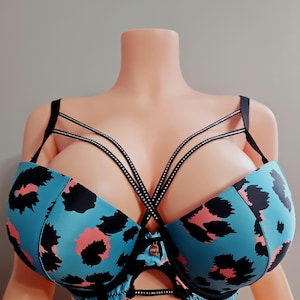 Beautiful Bombshell Double Padded Turquoise Blue Bra 40D (90DD)