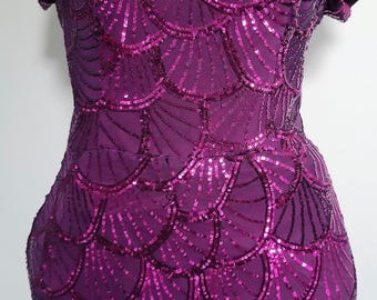 Vestido de noche formal de lentejuelas en morado oscuro de talla grande