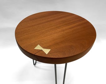 Table d'appoint en tranche de bois d'acajou | BT-11