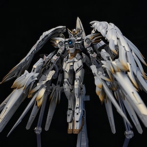 Bandai MG 1/100 Wing Gundam Snow White Prelude Painted
