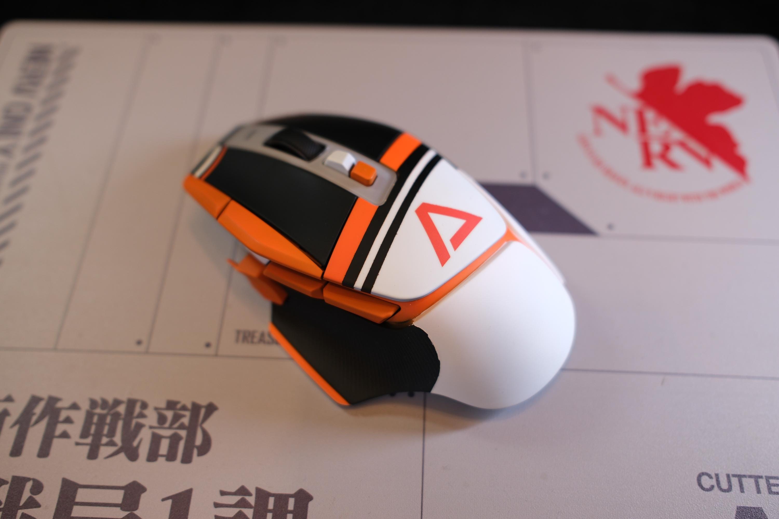 カスタムデザイン＆ペイントされたLogitech G502、G502X HERO