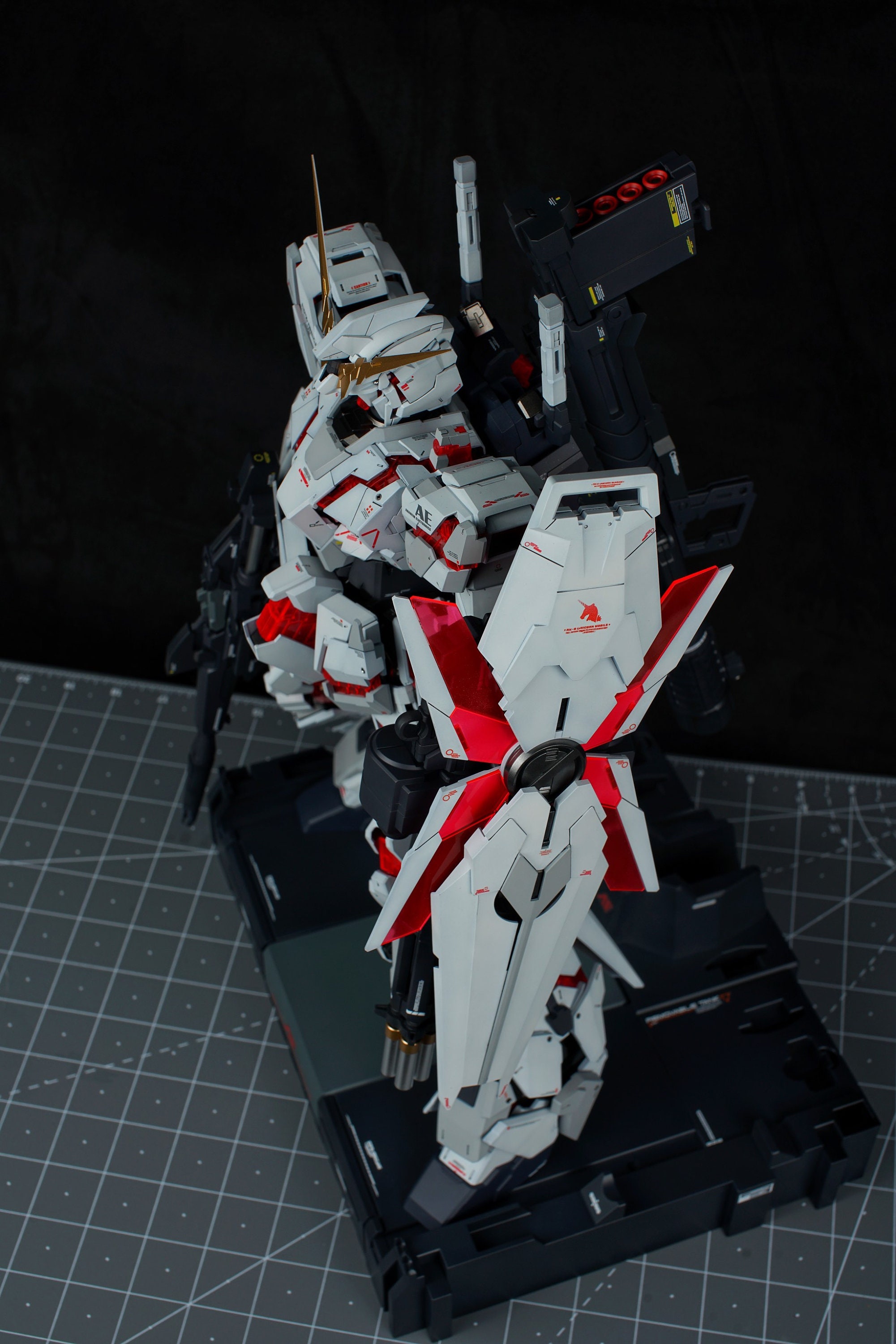 BANDAI PG ユニコーンガンダム 塗装済み完成品 米国製 - Etsy 日本 BANDAI PG ユニコーンガンダム 塗装済み完成品 米国製 - Etsy 日本