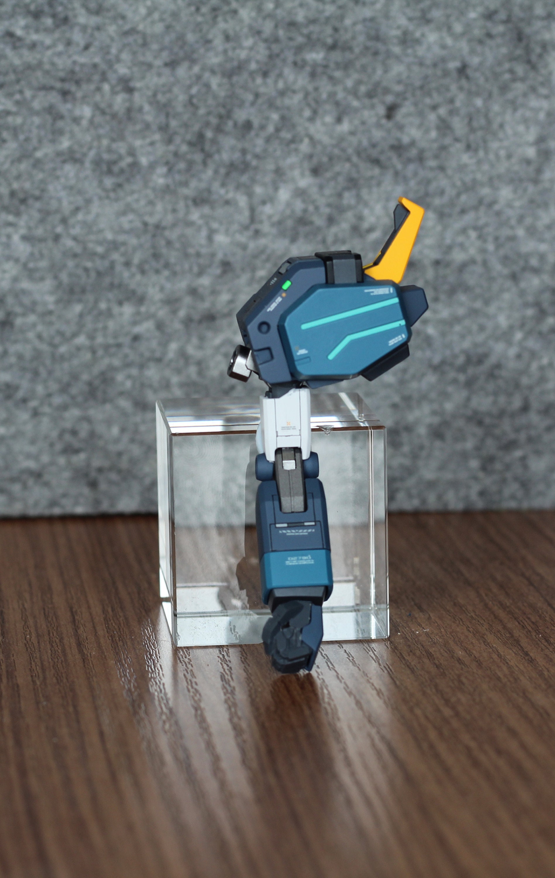 バンダイ MG 1/100 ガンダムヘビーアームズ改 EW 塗装済み完成品