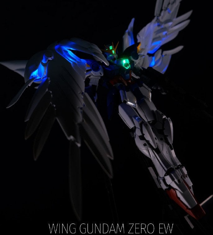 バンダイ 1/100 MG ウイングガンダムゼロ EW Ver.Ka LED搭載