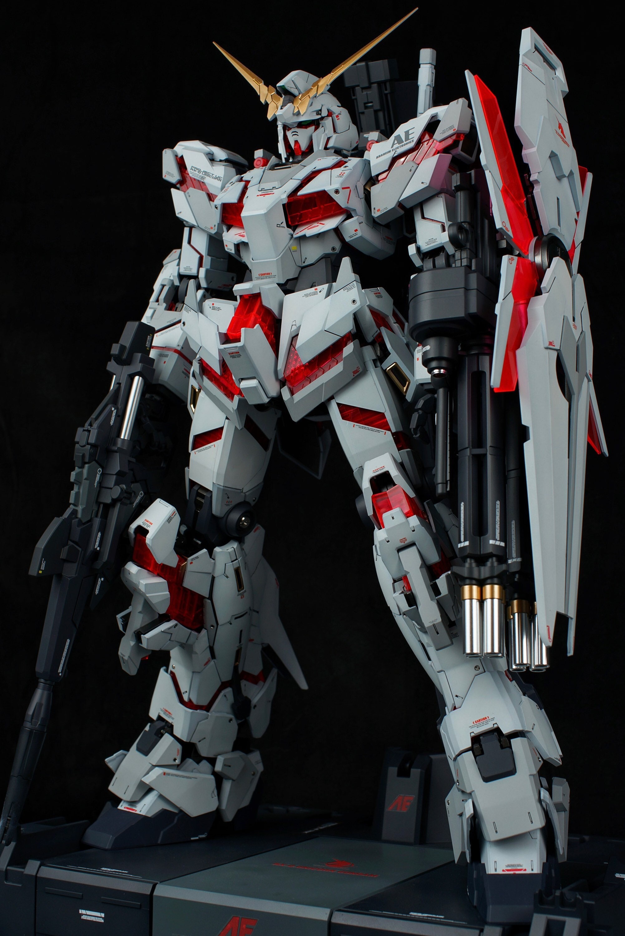 BANDAI PG ユニコーンガンダム 塗装済み完成品 米国製 - Etsy 日本 BANDAI PG ユニコーンガンダム 塗装済み完成品 米国製 - Etsy 日本