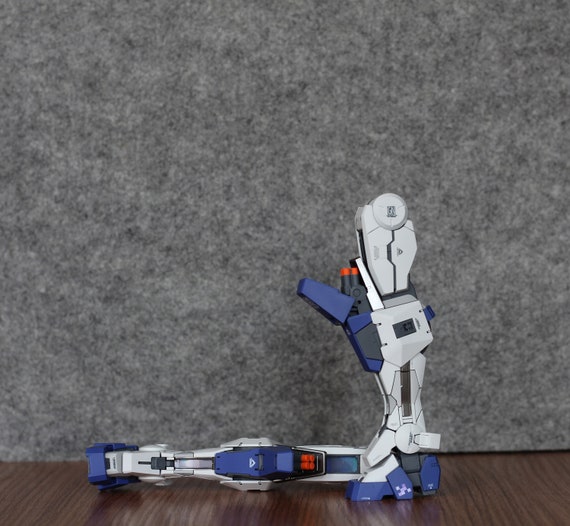 ガンプラ完成品 ガンダム デュナメス （1/100スケール MG 機動
