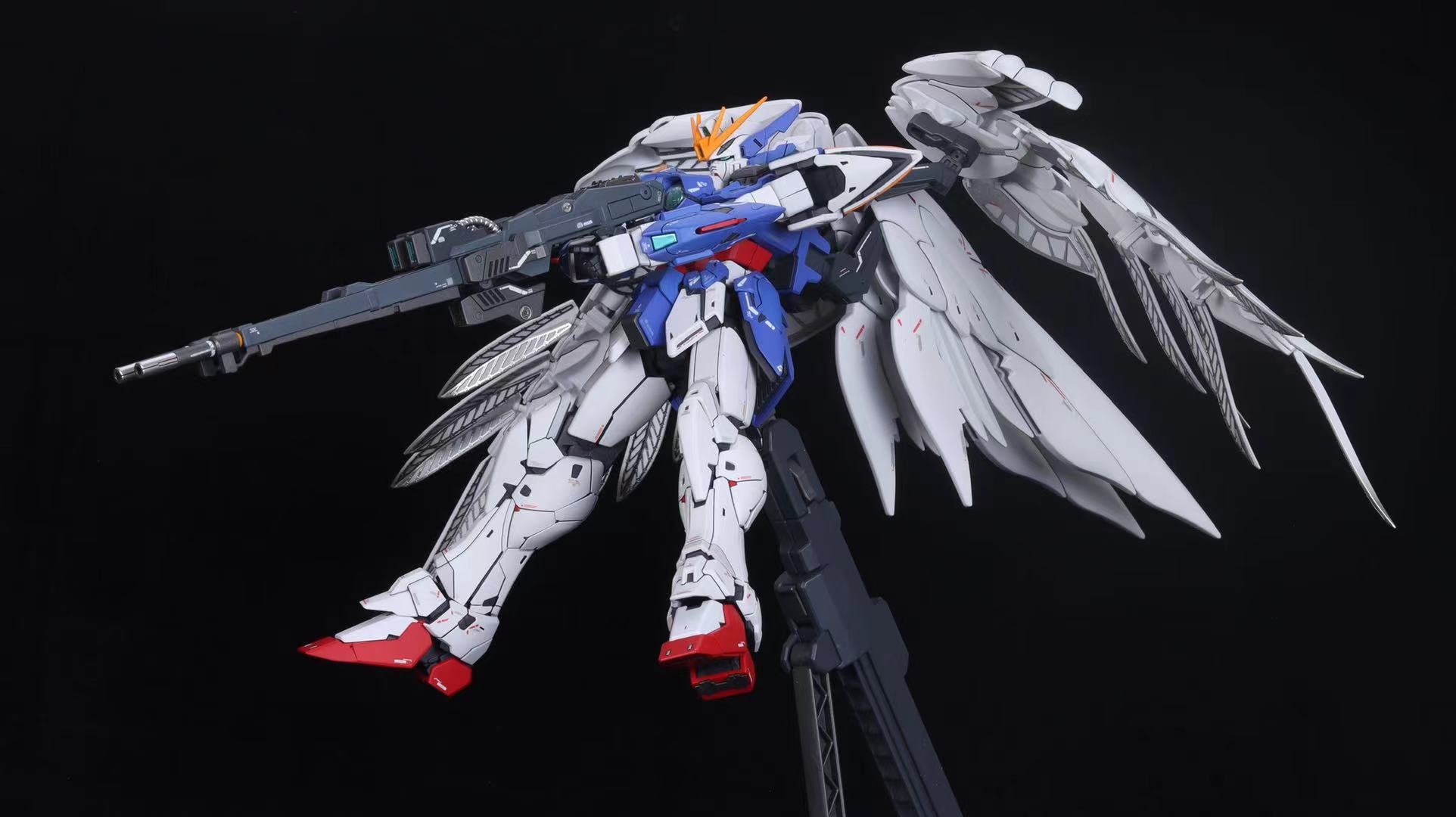 バンダイ 1/100 MG ウイングガンダムゼロ EW Ver.Ka LED搭載