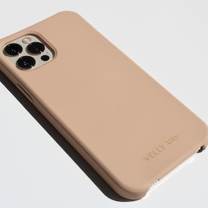 VELLY VAY Cappuccino CASE 2 in 1 mit abnehmbarer Handykette Crunchy, Handyband iPhone 15 Pro, iPhone 12 Pro, iPhone 14, Samsung S23 Ultra image 6