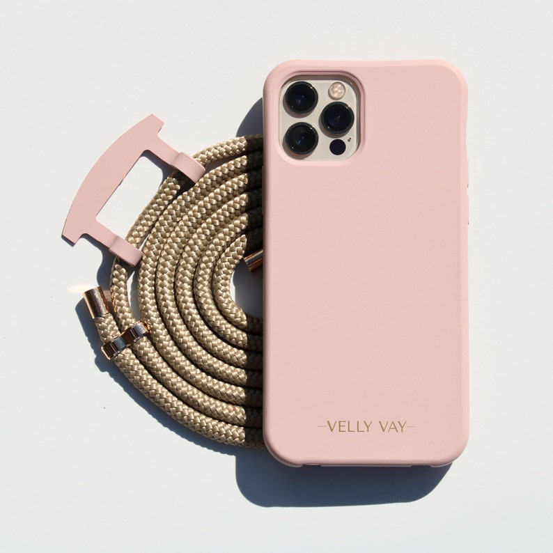 VELLY VAY Powder Pink Case 2 in 1 mit abnehmbarem Handyband Greygold Handykette für iPhone 15 Plus, iPhone 14, iPhone 12 Pro, Samsung S10 image 6