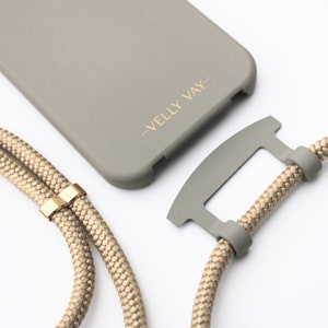 VELLY VAY Cold Stone CASE 2 in 1 mit abnehmbarer Handykette Greygold, Handyband, iPhone 13, iPhone 15 Pro, Samsung S24, Samsung S24 Ultra 1 Band