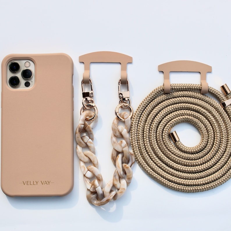 VELLY VAY Cappuccino CASE 2 in 1 mit abnehmbarer Handykette Greygold, Handyband iPhone 14 Pro, iPhone 15 Pro Max, Samsung S21 Fe, S20 Fe 1 Band / 1 Kette