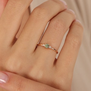 Dainty Green Sapphire Ring with Diamond , Green Sapphire Engagement Ring , Alternative Engagement Ring , Diamond Ring , Solid Gold Ring