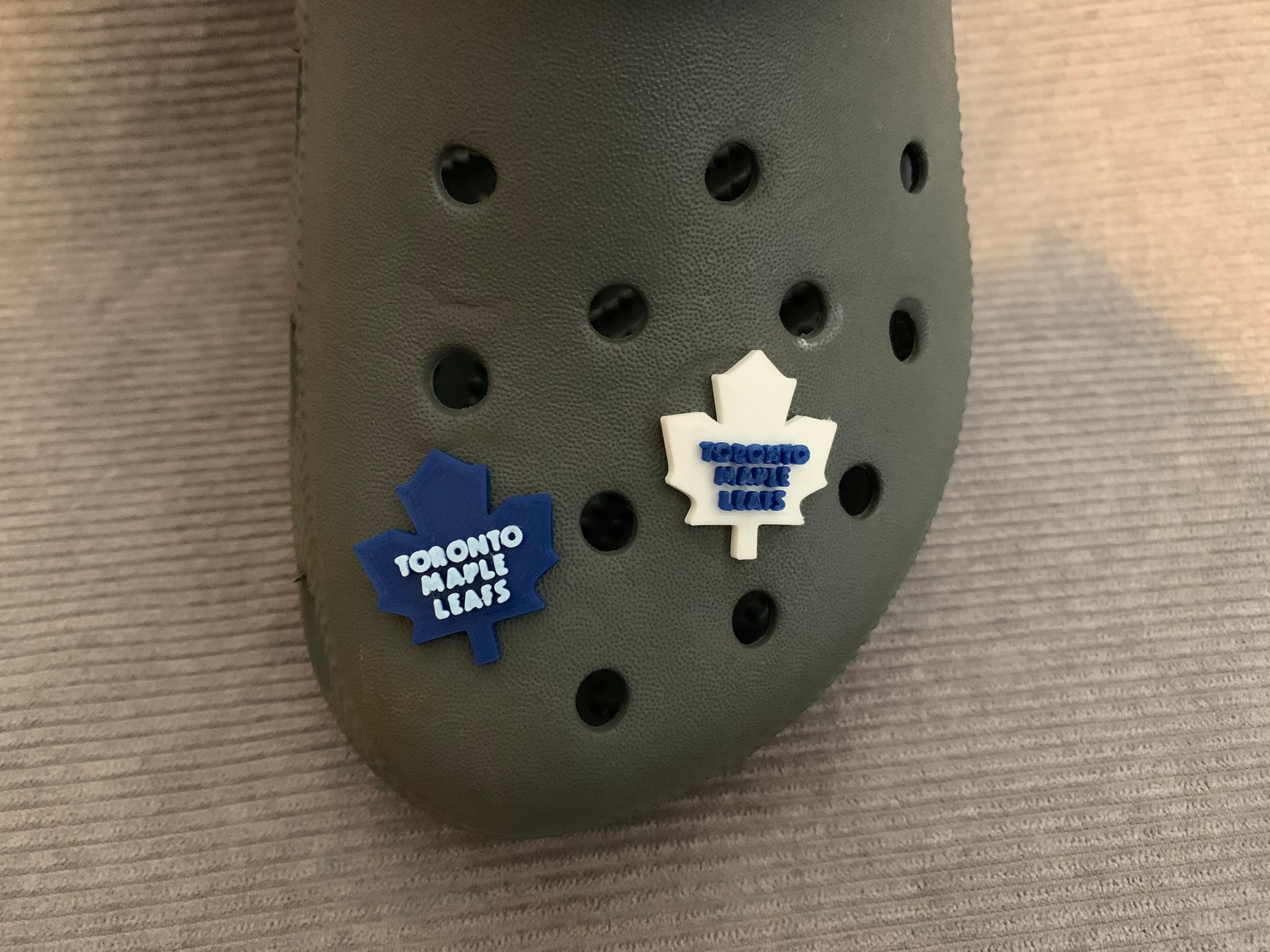 NHL® Toronto Maple Leafs® Jibbitz™ charms - Crocs