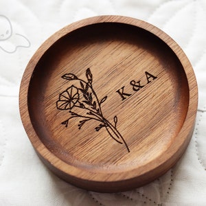 Personalized Flower Bouquet Jewelry Dish, Gift for Her, Gift for Mom, Bridesmaids Gift, Custom Ring Dish, 4th Anniversary Gift, Mother's Day