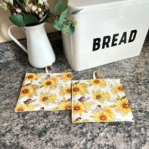 Sunflowers and Birds Potholders, Sunflower Kitchen Decor, Potholder, Sunflower Hot Pad