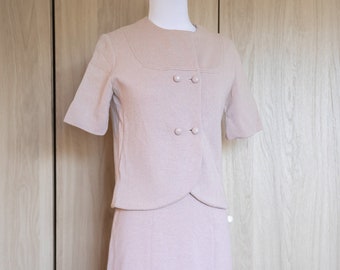 1960s Italian Made Kimberly Wool Light Heather Dusty Pink Wiggle Skirt Suit