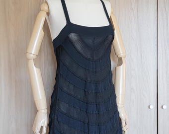 Robe noire et bleue festonnée en T avec dos nageur ALAÏA des années 90