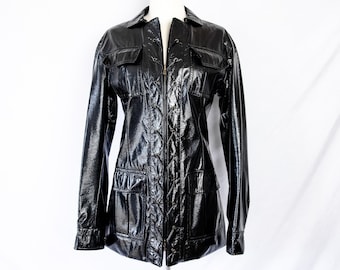 Blouson saharienne Yves Saint Laurent en cuir verni noir de l'an 2000 / veste imperméable / petit