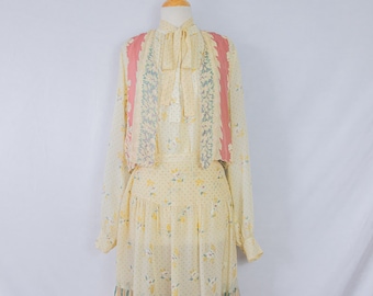 1970&#39;s Pastel Yellow Silk Flower Printed Skirt, Blouse and Vest Set / extra small - small