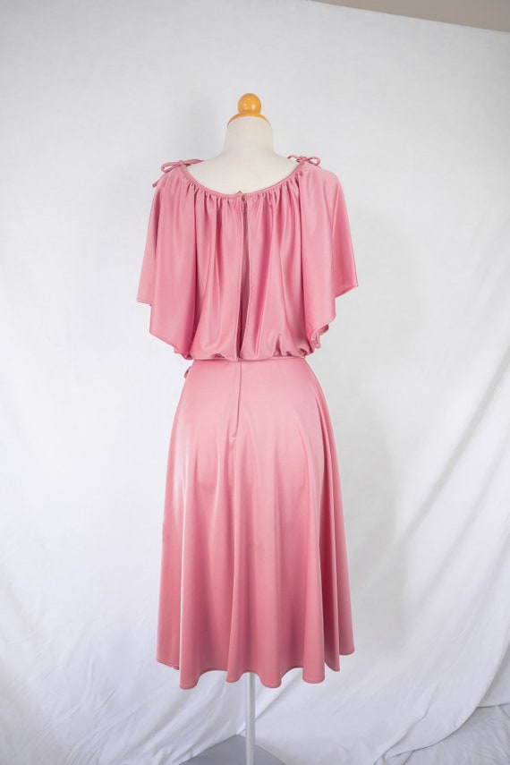 1970s rose colored dress / blouson cape sleeve - image 8