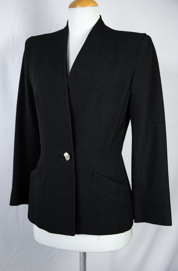 1970s Liliane Burty Paris Collarless Black Blazer - Gem