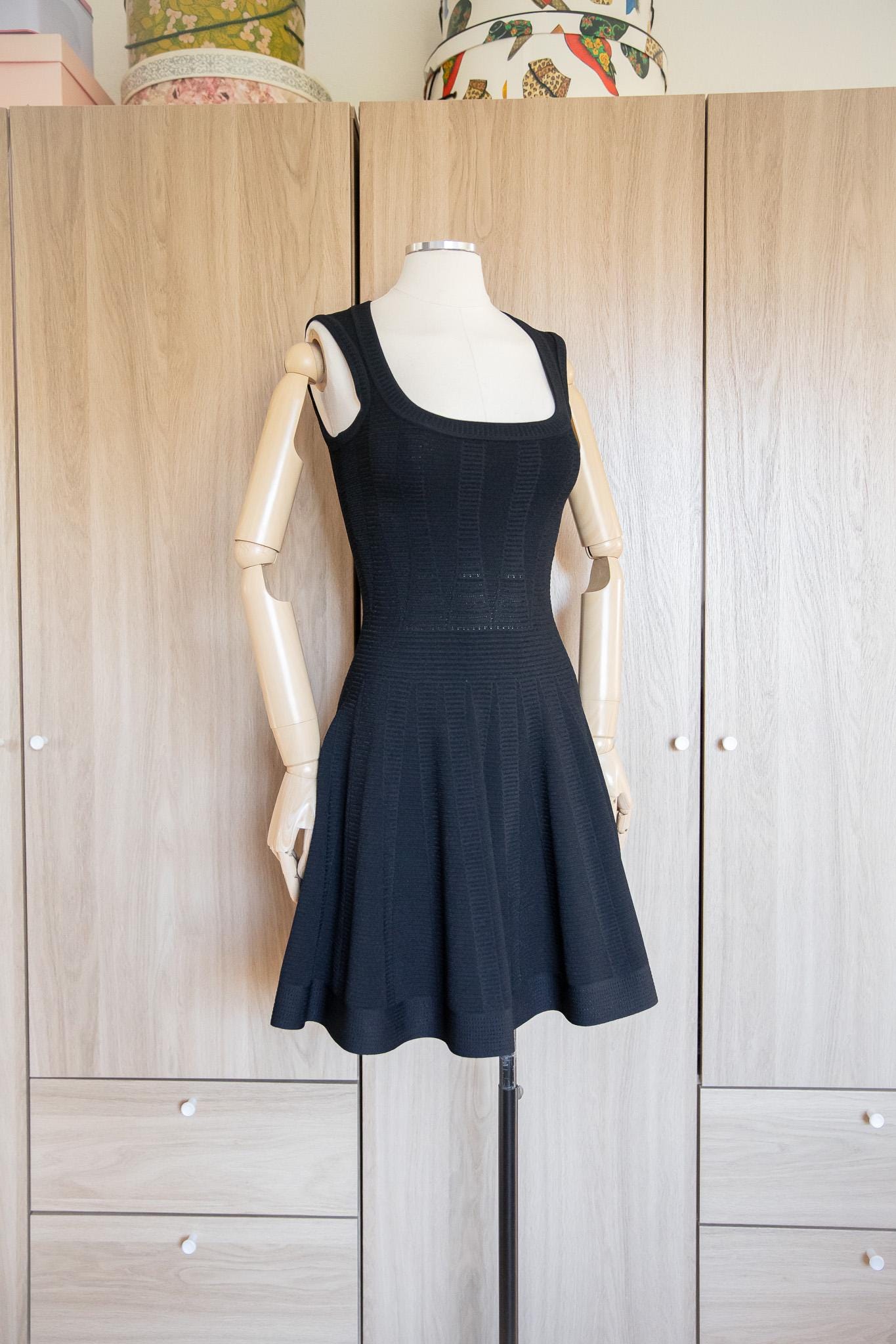 sequin dress gold and black Black Gold