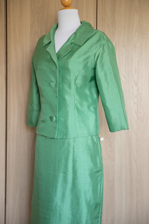 XS 1960s Silk Skirt Suit with Garden Theme Print