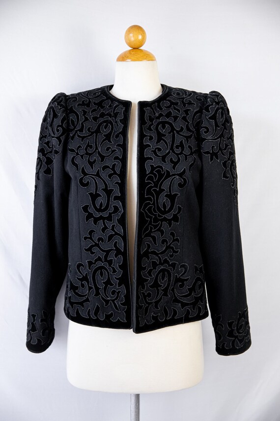 1970s - 1980s Oscar de la Renta royal black velvet