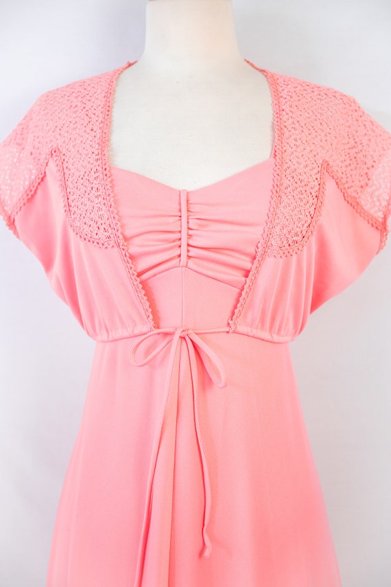 1970s pink maxi dress with matching crochet crop … - image 6