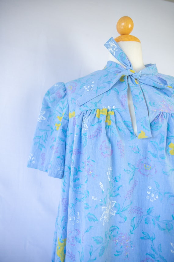 1960s Chambray Flower Print House Dress / Garden Part… Gem