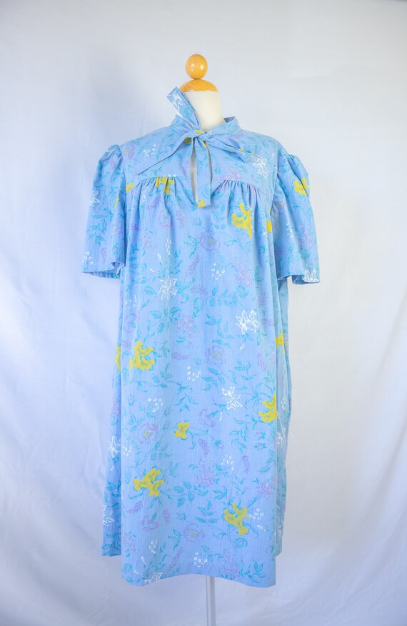 1960s Chambray Flower Print House Dress / Garden Part… Gem