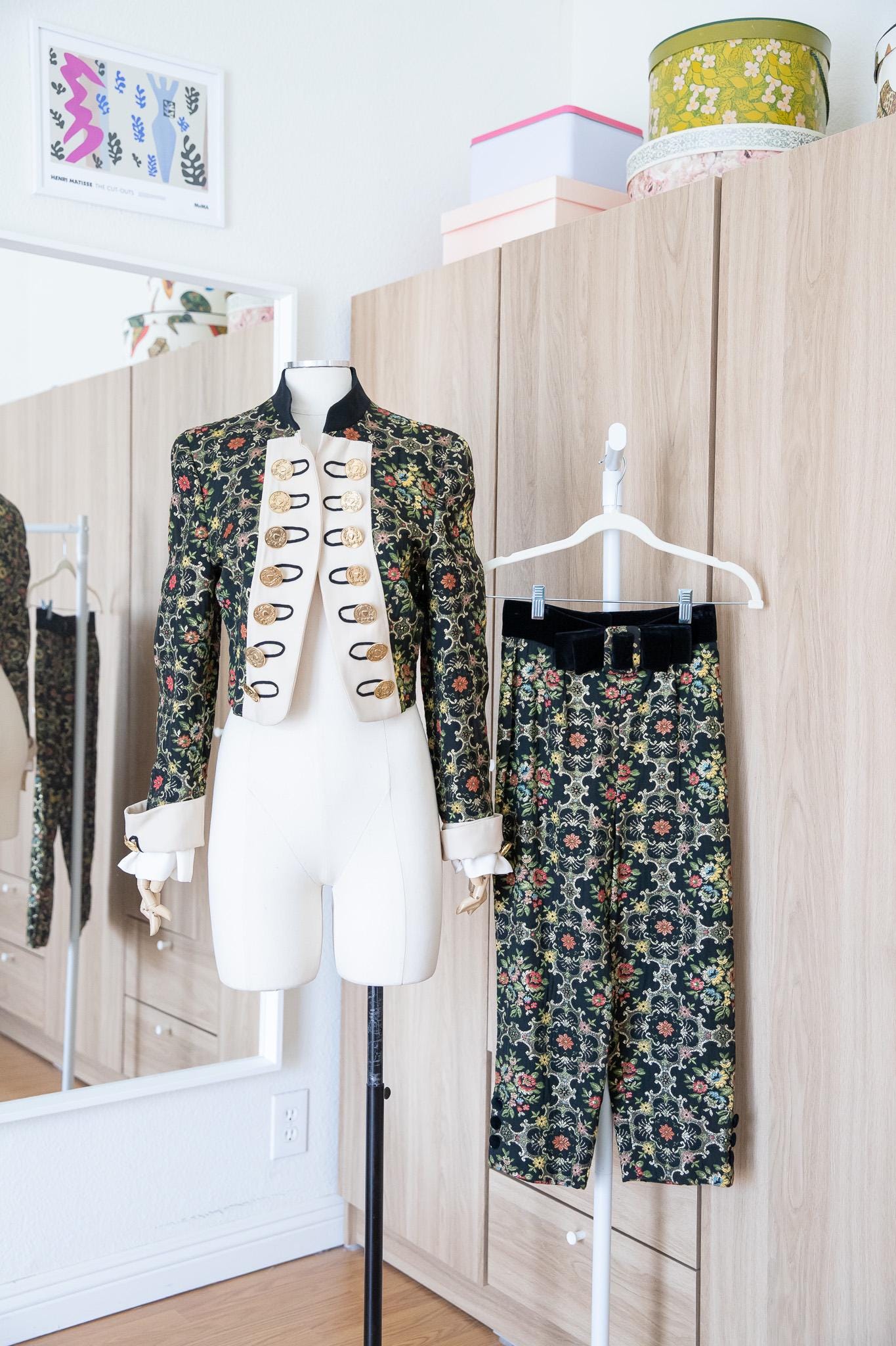 FrissonVintageGoods - Etsy