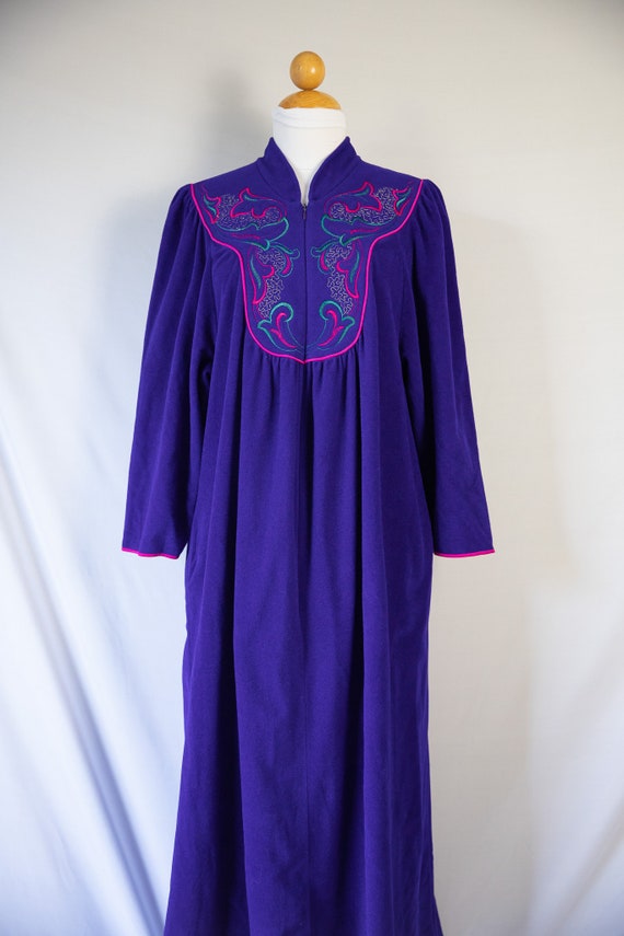 1970s Vanity Fair Cozy Fleece Purple House Dress - image 2