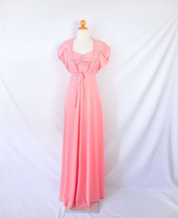 1970s pink maxi dress with matching crochet crop … - image 4