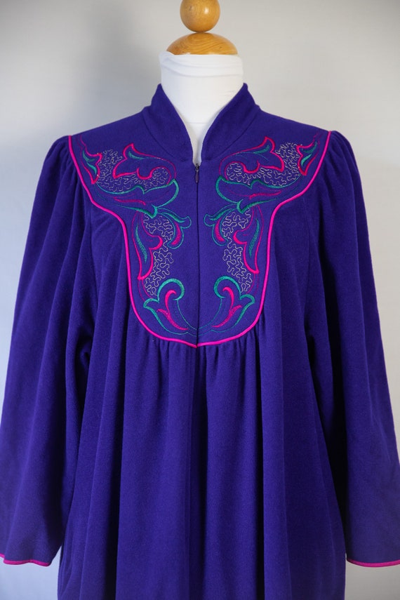 1970s Vanity Fair Cozy Fleece Purple House Dress - image 3