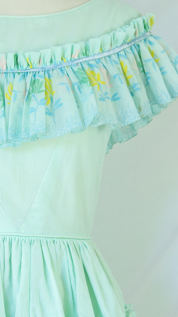 Pastel Green Flounce Dress with Floral Trim and R… - image 10