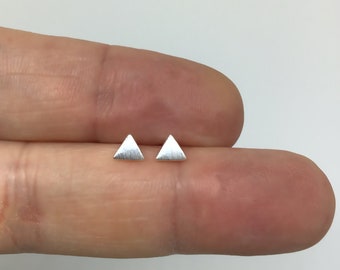 Tiny triangle cartilage tragus piercing stud earring • textured finish small triangle studs • minimalist earring • matte silver stud earring