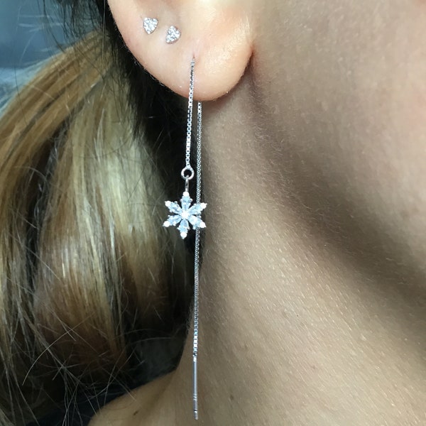 Orecchini in argento sterling con fiocco di neve, orecchini a catena, orecchini con fiocco di neve, gioielli regalo perfetti, orecchini pendenti con fiocco di neve in cristallo