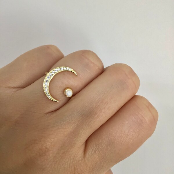 Crescent moon with white opal ring • cubic zirconia adjustable ring • Celestial ring • moon ring with white opal • half moon ring with opal