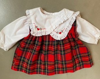 80s Vintage Baby 2pc Holiday Dress/Plaid & White W/Heart Embroidery/Ruffle Pilgrim collar/ Valentines Day Dress Size 6-9M By Mayfair
