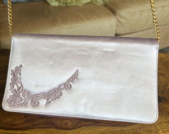Vintage 1960s pink satin chain clutch