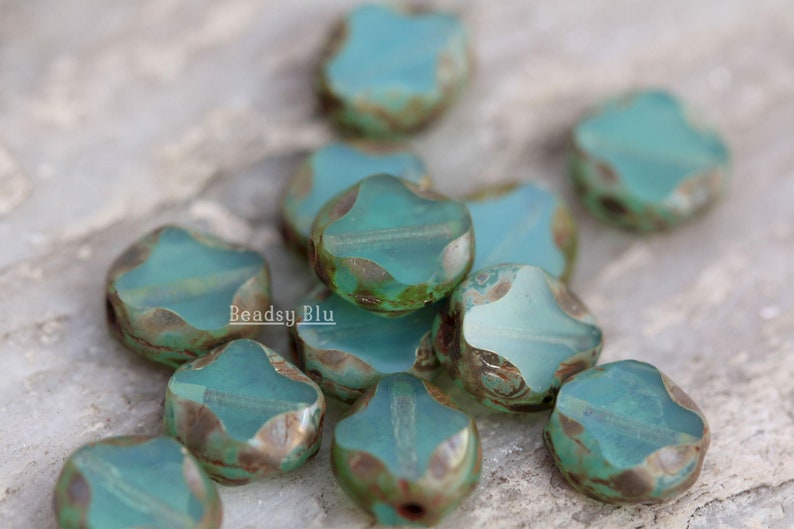 Premium Czech Glass 9x8mm Wavy Oval Beads 10 Beads Opalite Green Mix Diamond